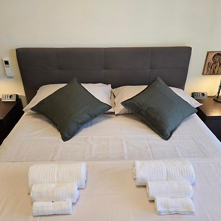 Giopi Home Vitinia Екстериор снимка